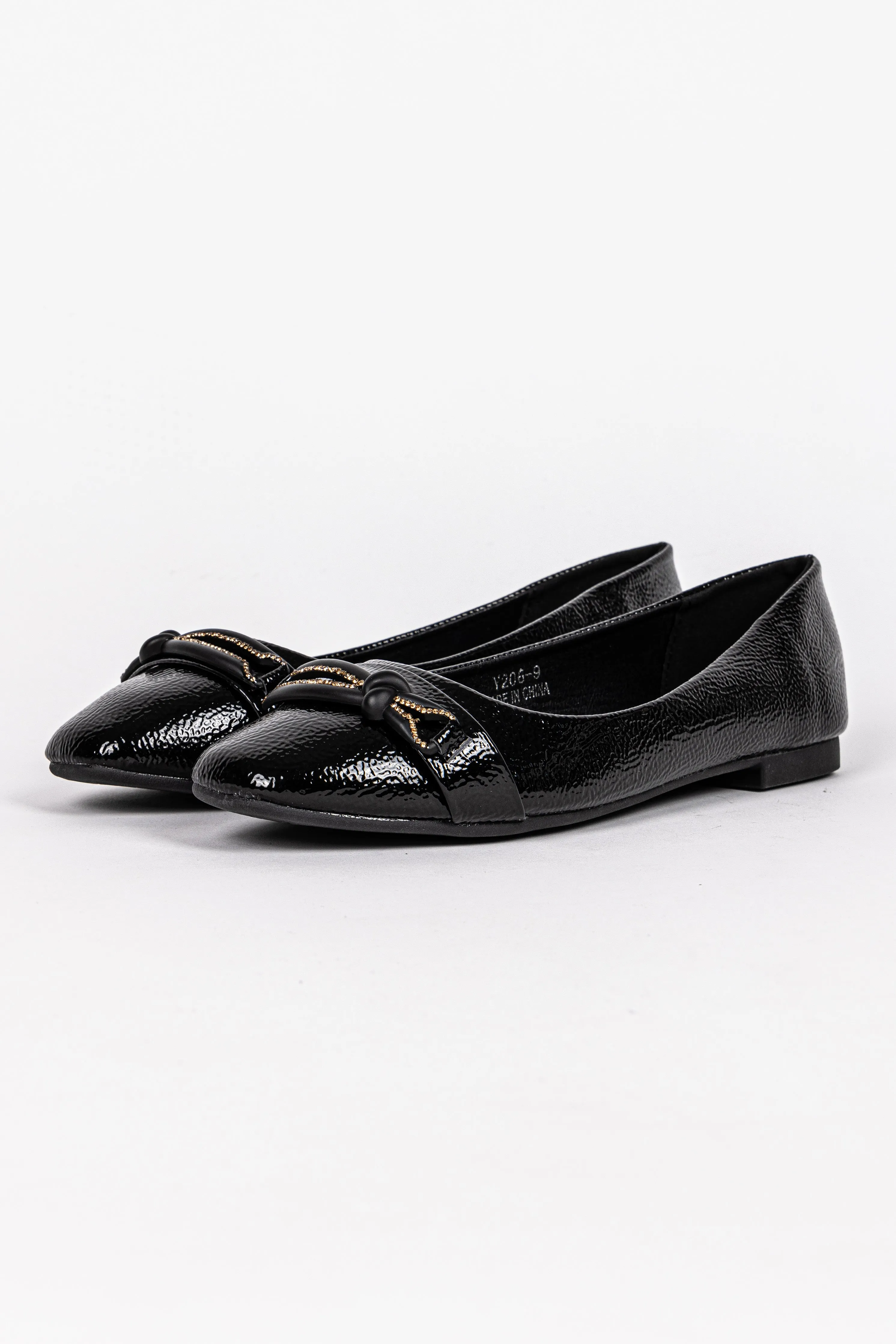 DETAILED FLAT SHOES