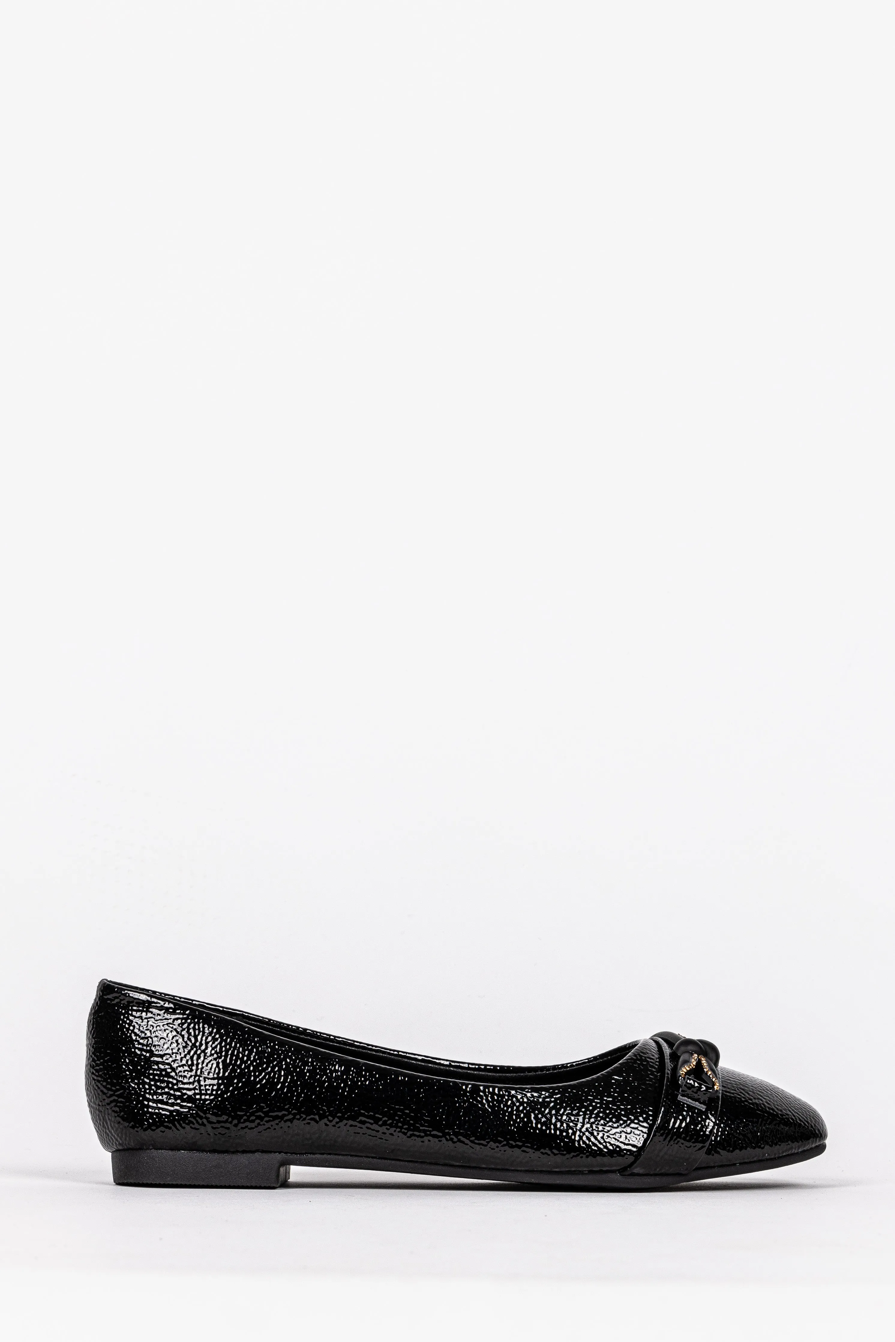 DETAILED FLAT SHOES