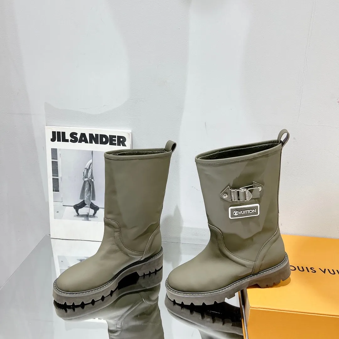 High Quality  LUV BOOTS 013