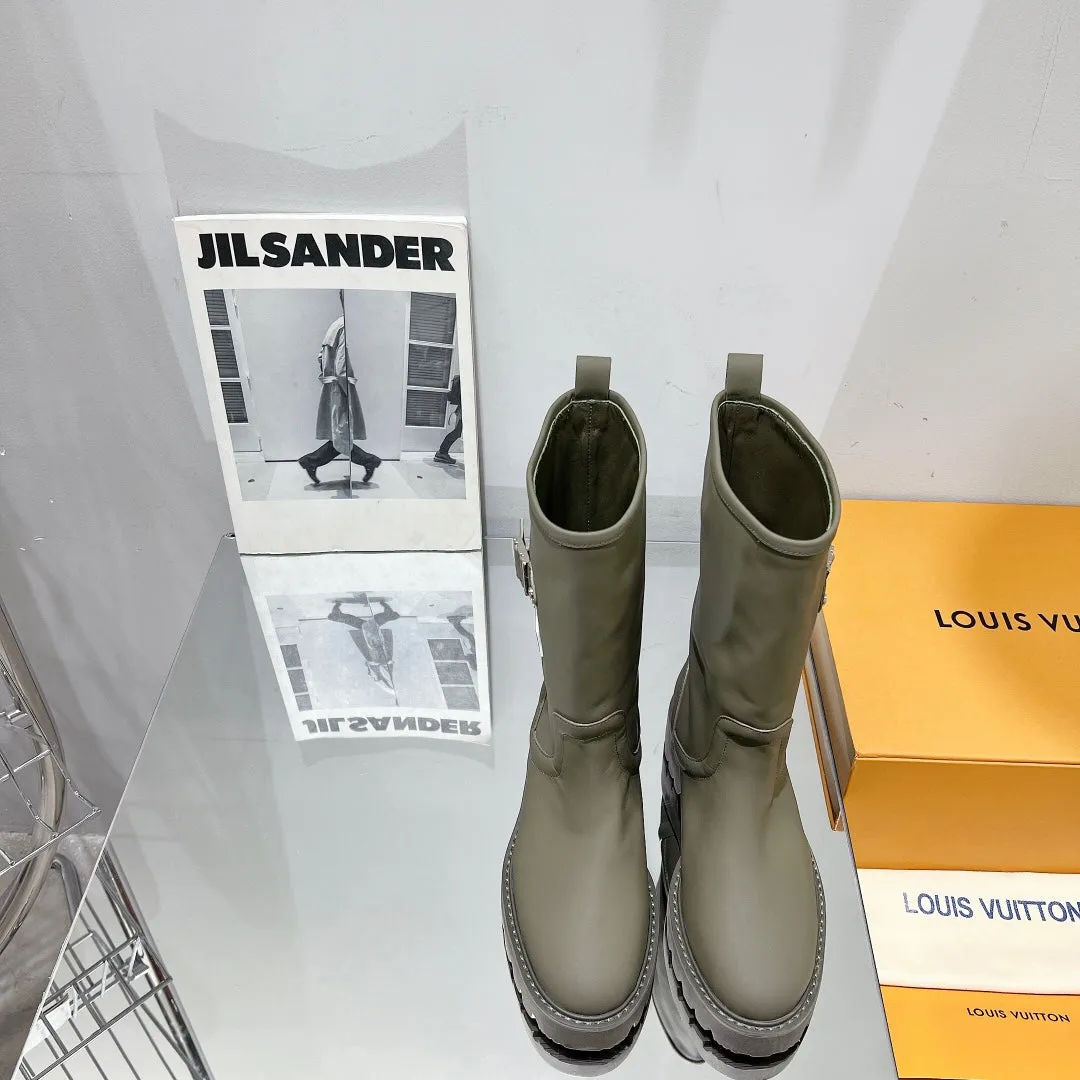 High Quality  LUV BOOTS 013