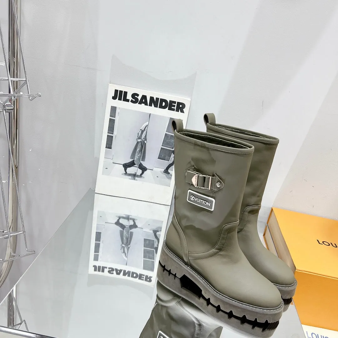 High Quality  LUV BOOTS 013
