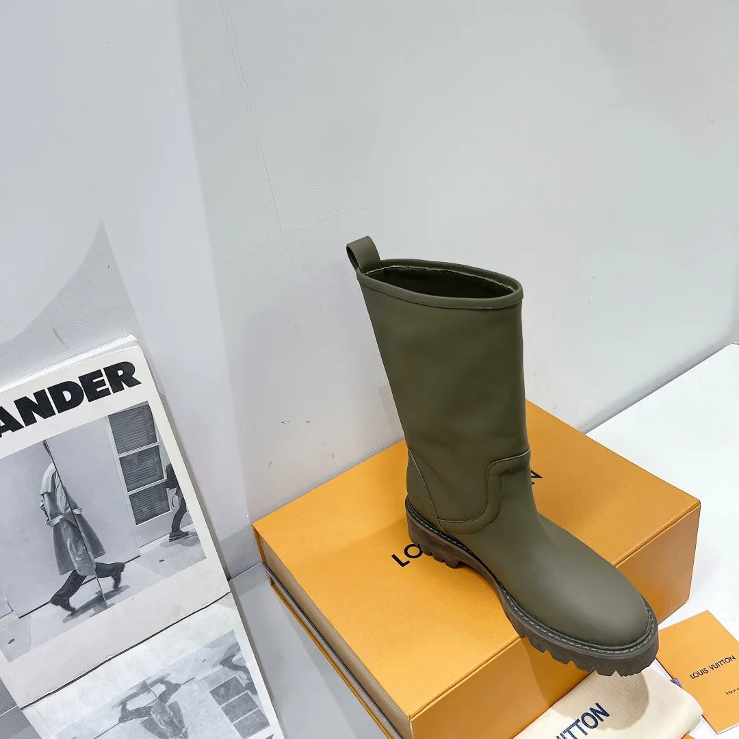 High Quality  LUV BOOTS 013