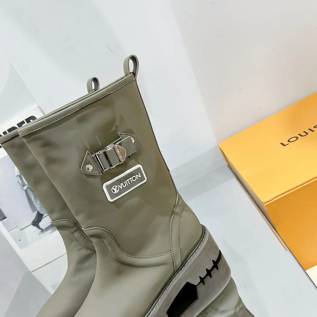 High Quality  LUV BOOTS 013