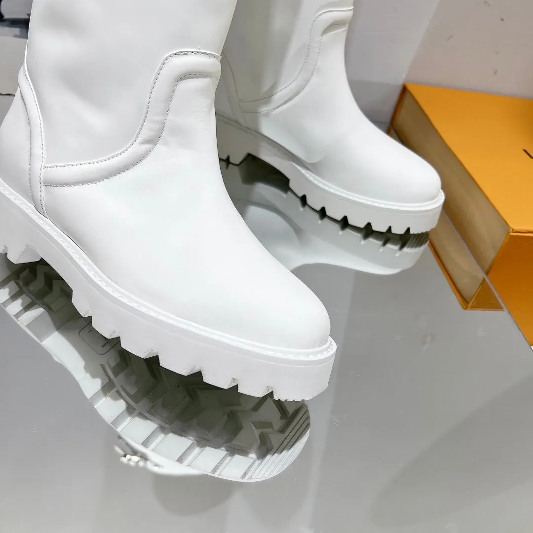 High Quality  LUV BOOTS 017