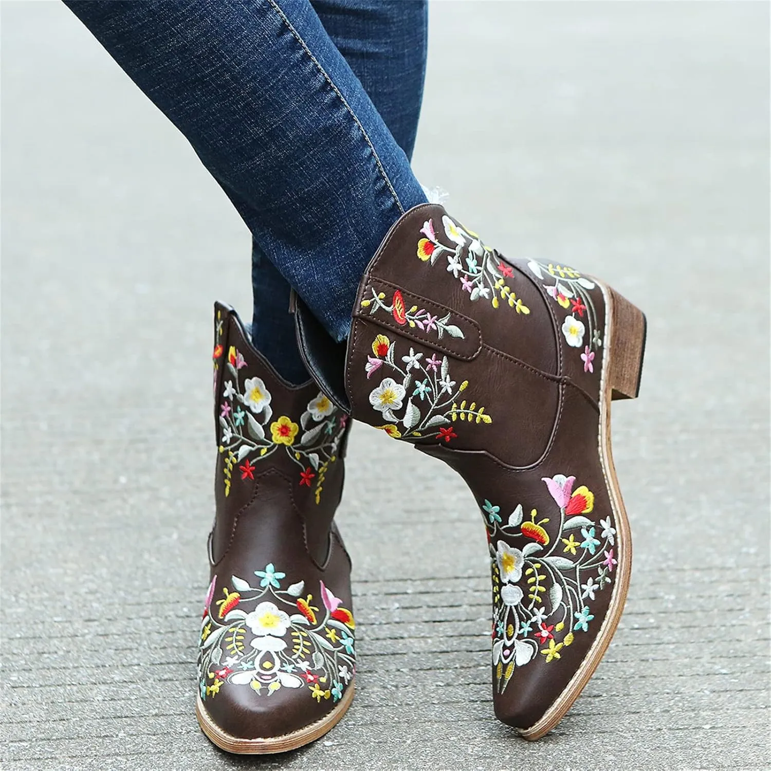 OMEARK Ladies Cowboy Ankle Boots, Fashion Pointed Toe Low Block Chunky Heel Floral Short Booties, Winter Non-Slip Embroidery Snip Toe Western Boots