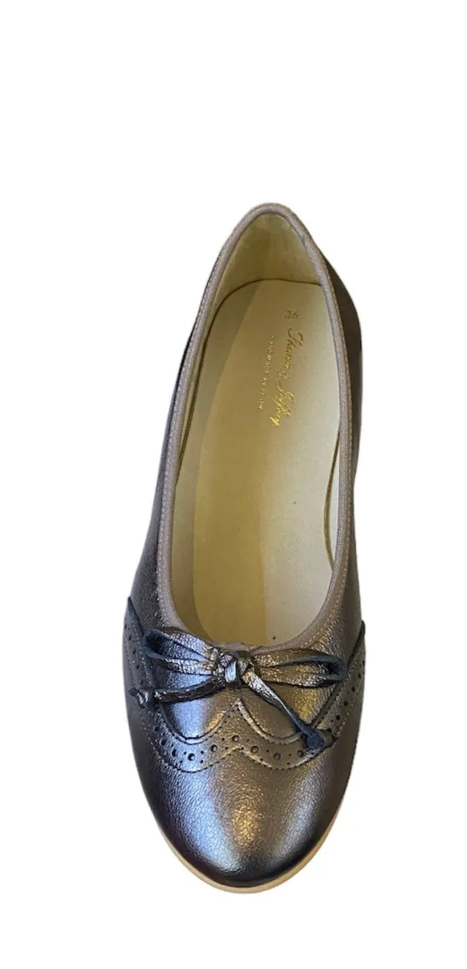 Shawn & Jeffery Wing Tip Ocre Leather Flats